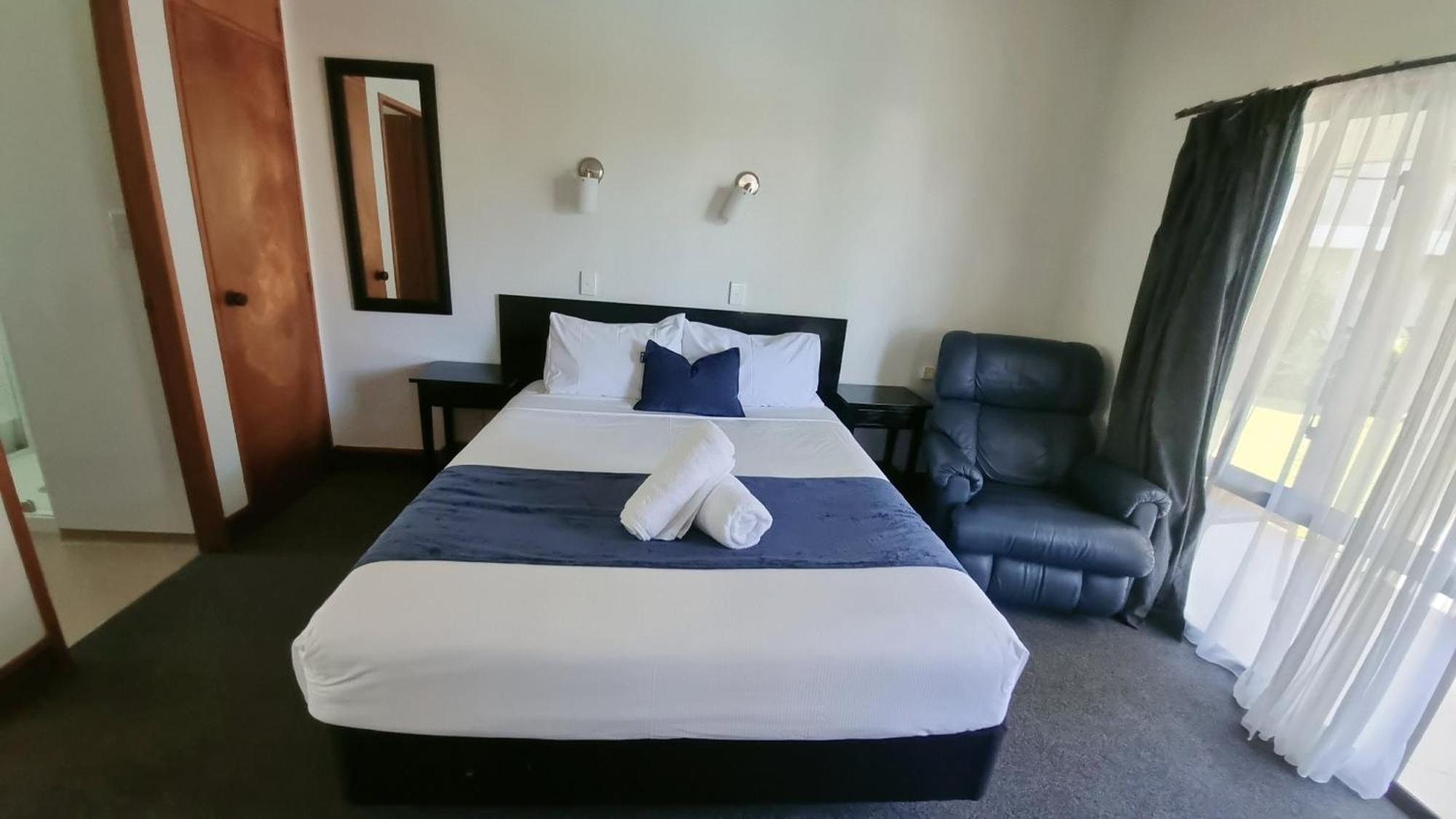 Summit Motor Lodge タウランガ エクステリア 写真