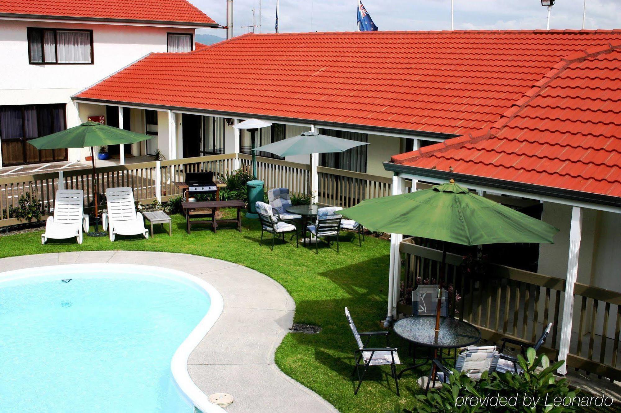 Summit Motor Lodge タウランガ エクステリア 写真